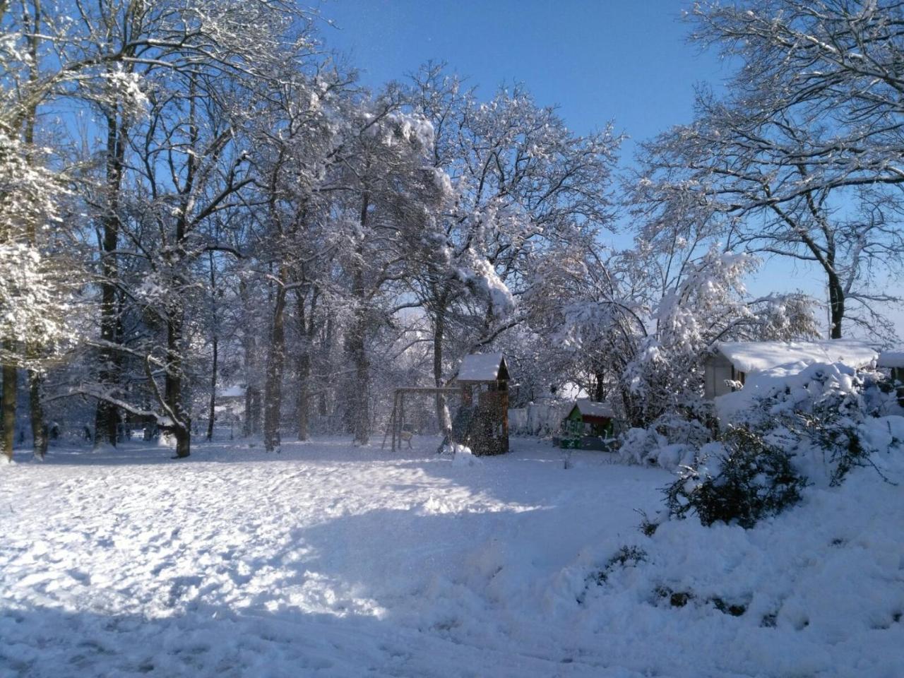 La Rose Des Vents Bed & Breakfast Saint-Germain-sur-Morin Exterior photo
